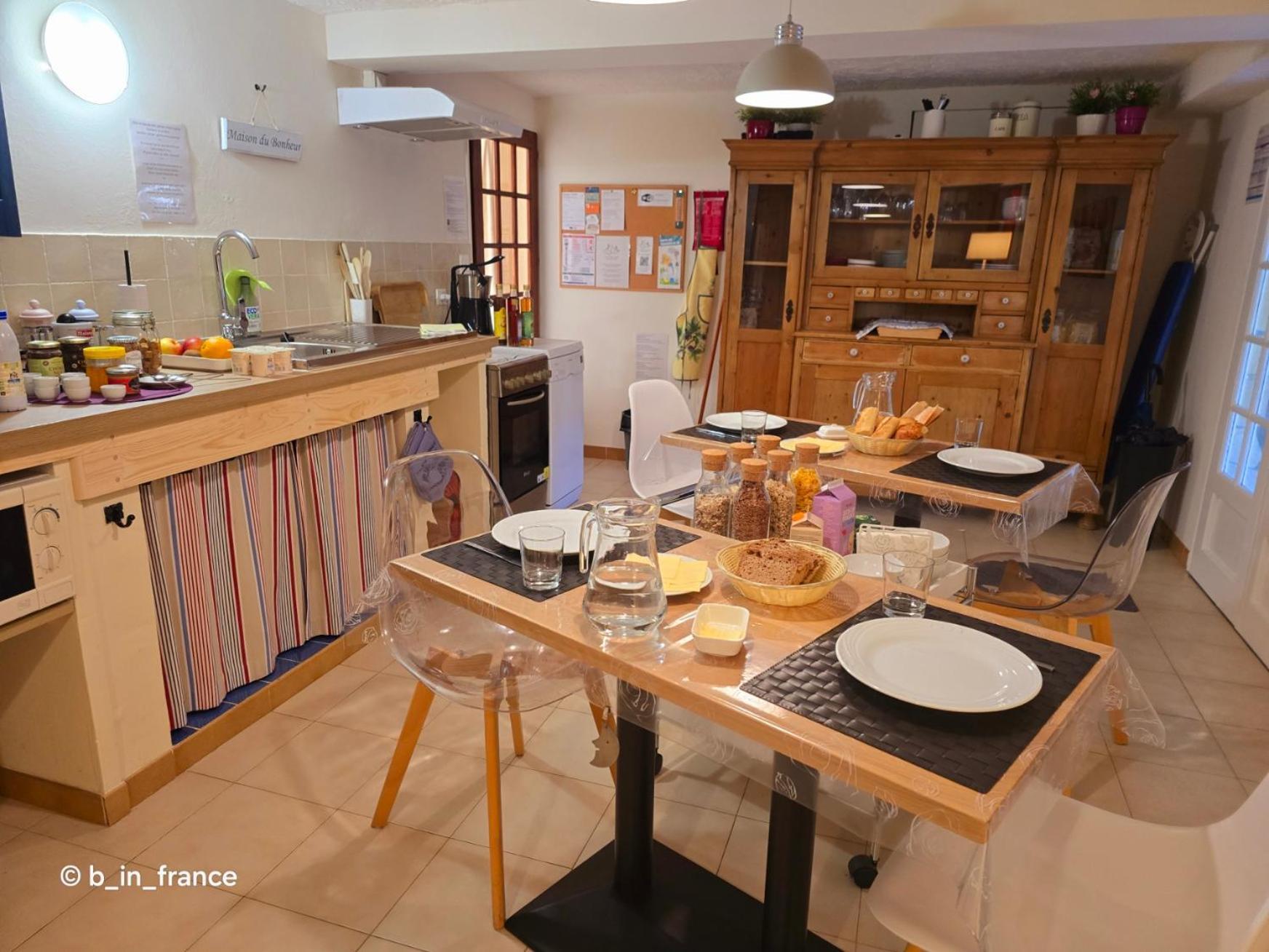 Vacances كاستيلان المظهر الخارجي الصورة